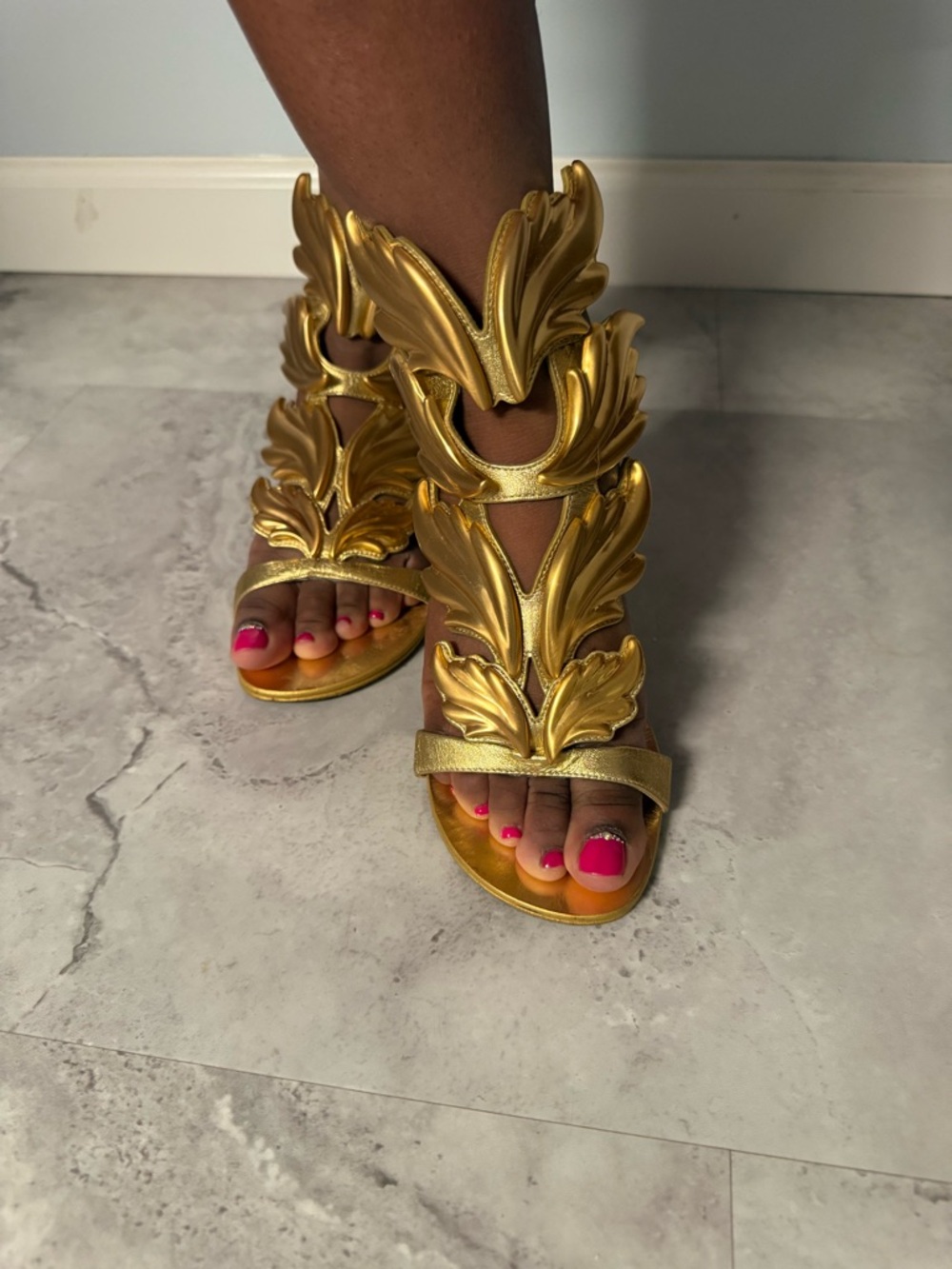 Giuseppe Zanotti Gold Flat Gladiator Sandals 37 RARE special edition